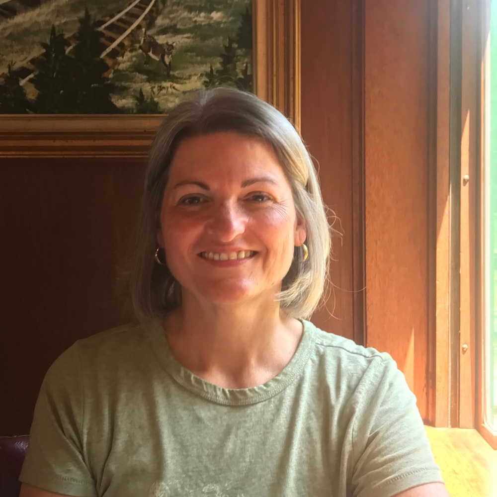 Meet your Posher, Pam